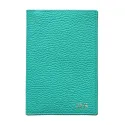 Funda de pasaporte de cuero esmeralda, portadocumentos de cuero vacuno auténtico verde - Conti Borbone - letras mayúsculas