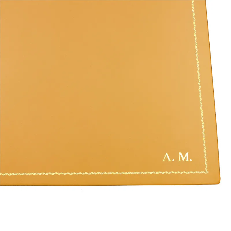 Sottomano pelle Sole, pelle di vitello giallo - Conti Borbone - Tappetino personalizzabile - decorazione 90 - stampatello