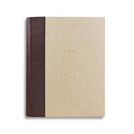 Álbum de fotos Chocolate con lomo de cuero marrón y papel pergamino - Conti Borbone - personalización cursiva