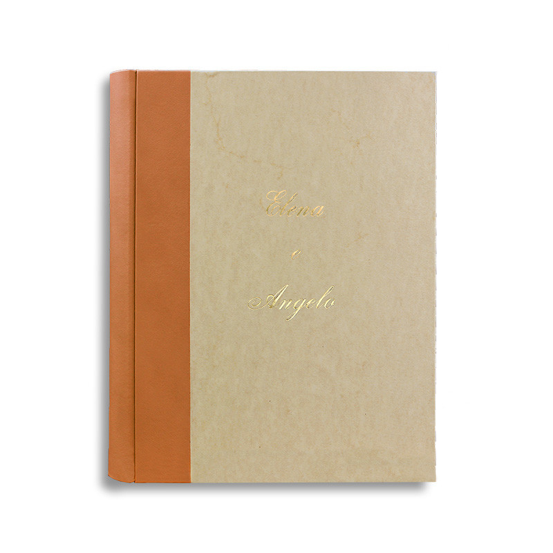 Album foto Zucca con dorso in pelle di colore arancione e carta pergamena - Conti Borbone - personalizzazione corsivo